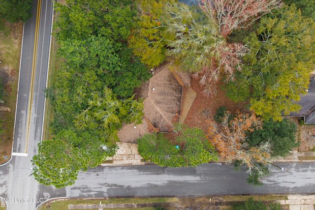 831 Graveline Road, Gautier, MS 39553