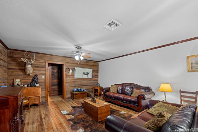 10801 County Road 116, Kenedy, TX 78119