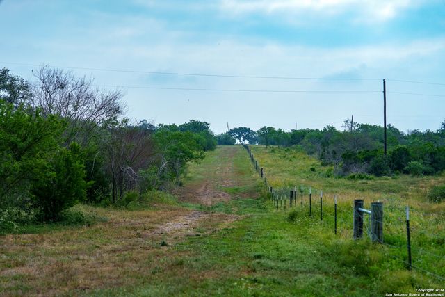 10801 County Road 116, Kenedy, TX 78119