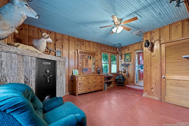 10801 County Road 116, Kenedy, TX 78119