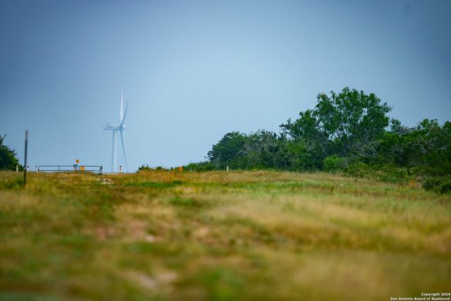 10801 County Road 116, Kenedy, TX 78119