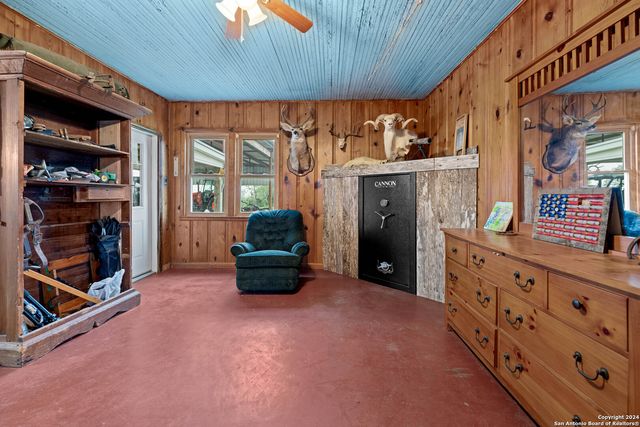 10801 County Road 116, Kenedy, TX 78119