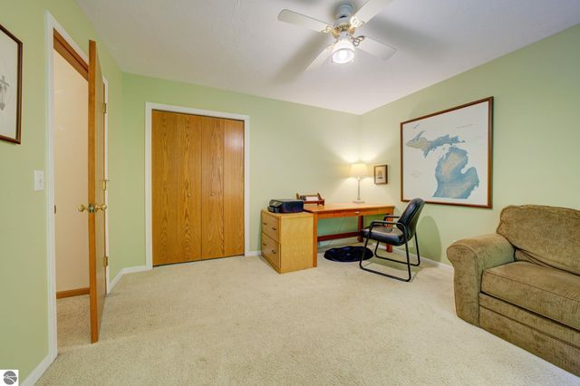 9144 E Hoxie Road, Cedar, MI 49621