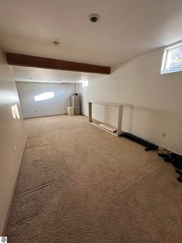 9144 E Hoxie Road, Cedar, MI 49621