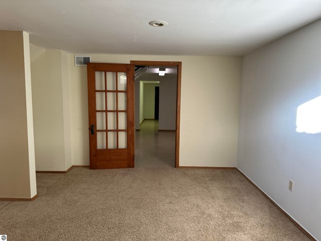 9144 E Hoxie Road, Cedar, MI 49621