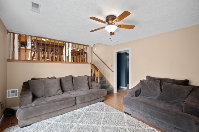 3405 E Buckley Ct, Mead, WA 99021