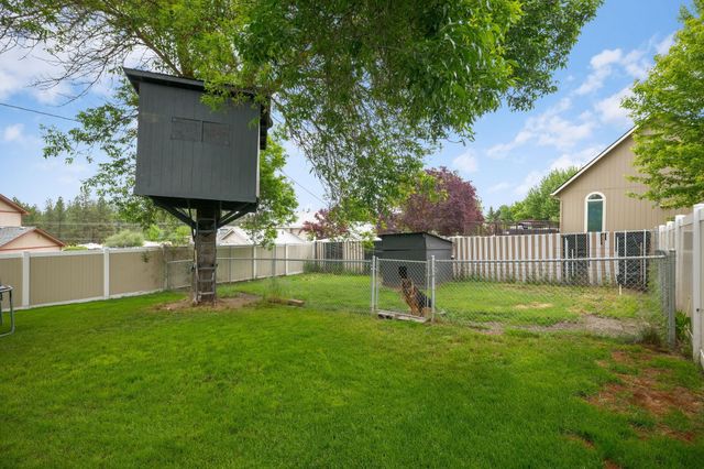 3405 E Buckley Ct, Mead, WA 99021