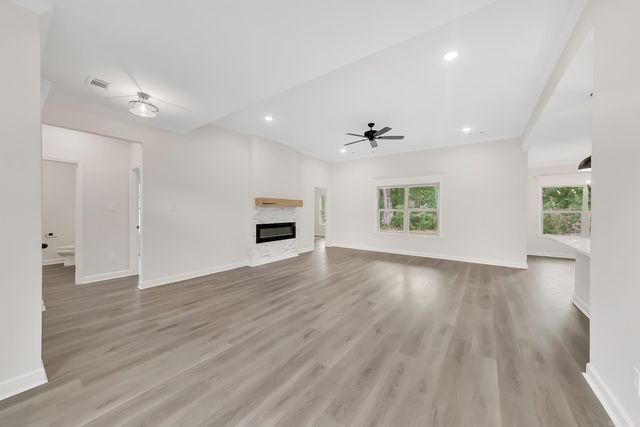 13 Wolfsbridge Loop, Cabot, AR 72023