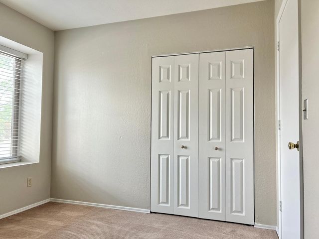 6143 W Del Rio Street, Chandler, AZ 85226