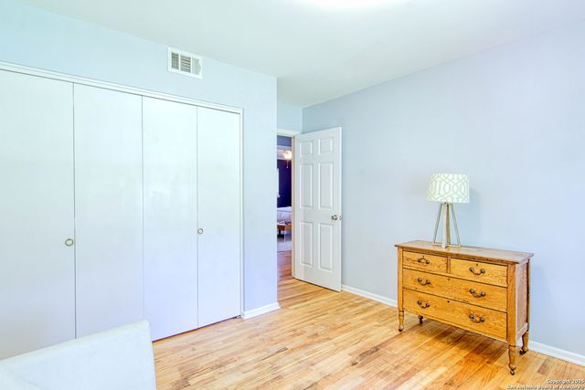 8715 Oak Ledge, San Antonio, TX 78217
