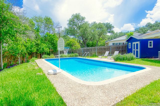 8715 Oak Ledge, San Antonio, TX 78217