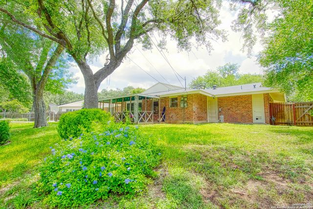8715 Oak Ledge, San Antonio, TX 78217