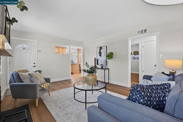 4352 Cheltenham Ct, Concord, CA 94521