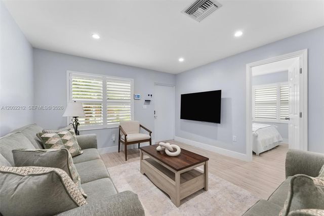 230 SW 12th Ave 0, Fort Lauderdale, FL 33312