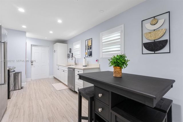 230 SW 12th Ave 0, Fort Lauderdale, FL 33312