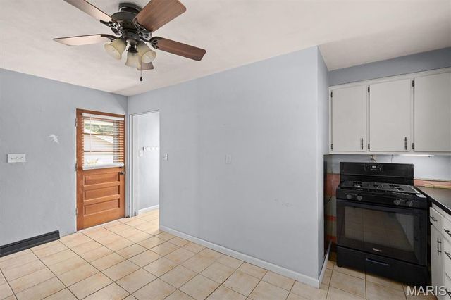 2911 Fredericka Street, Belleville, IL 62226