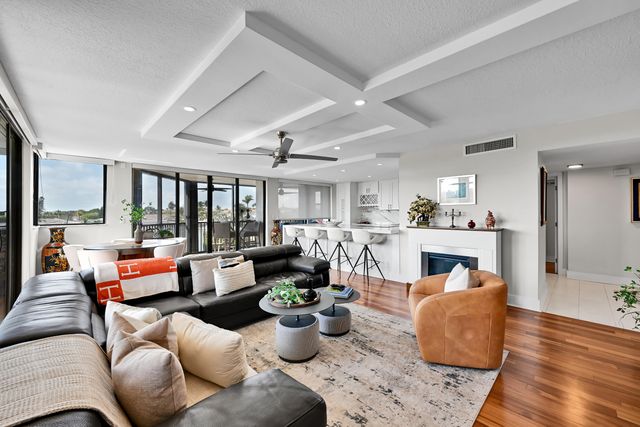 800 Jeffery Street 411, Boca Raton, FL 33487