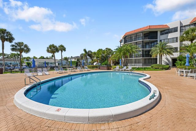 800 Jeffery Street 411, Boca Raton, FL 33487