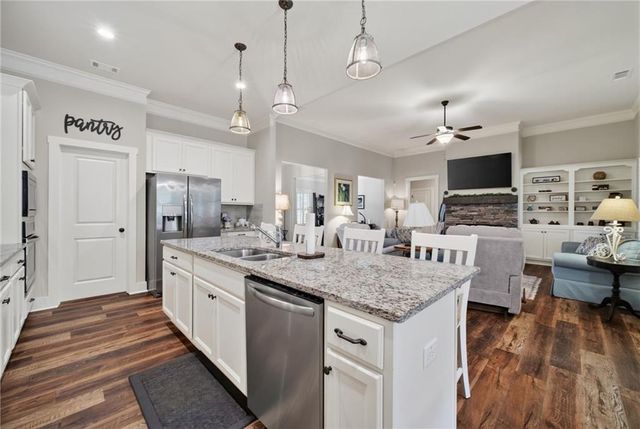 2465 St Martin Way, Monroe, GA 30656