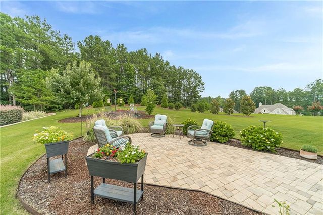 2465 St Martin Way, Monroe, GA 30656