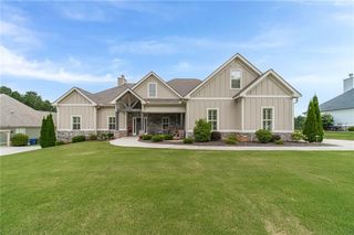 2465 St Martin Way, Monroe, GA 30656