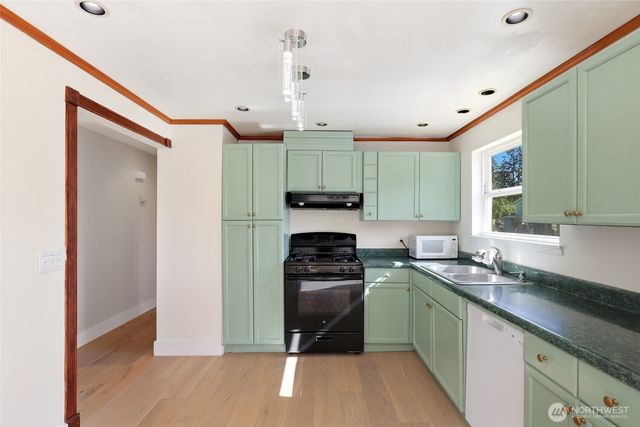 29126 39th Avenue S, Auburn, WA 98001