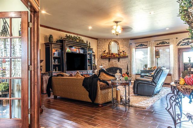 12600 SW 58th Street, Mustang, OK 73064