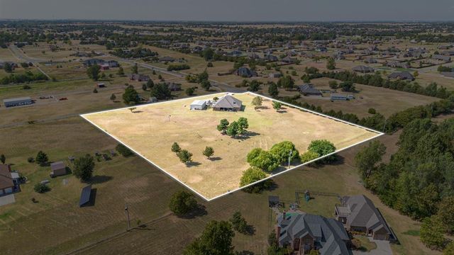 12600 SW 58th Street, Mustang, OK 73064