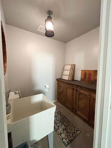 12600 SW 58th Street, Mustang, OK 73064