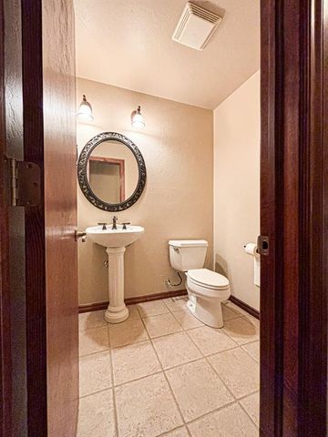 12600 SW 58th Street, Mustang, OK 73064