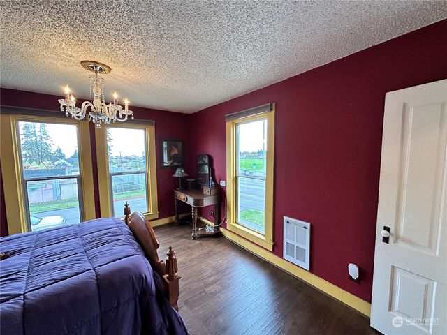 834 E 4th Street, Port Angeles, WA 98362