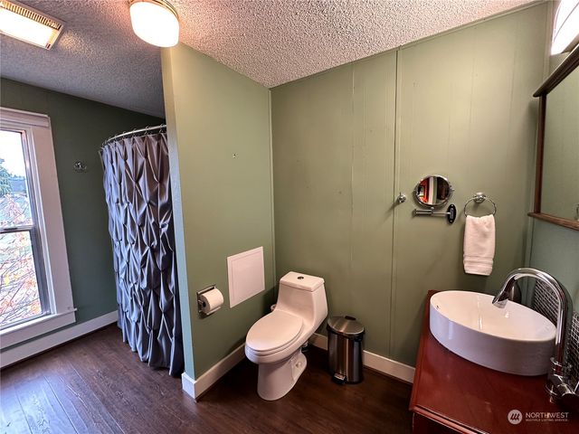 834 E 4th Street, Port Angeles, WA 98362