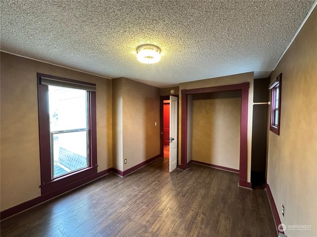 834 E 4th Street, Port Angeles, WA 98362