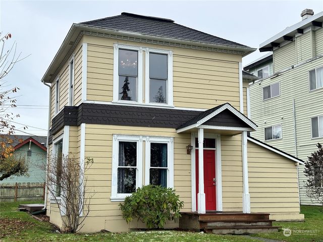 834 E 4th Street, Port Angeles, WA 98362