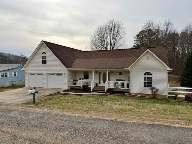 20 Deerbrook, Hayesville, NC 28904