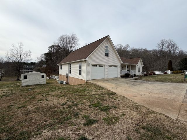 20 Deerbrook, Hayesville, NC 28904