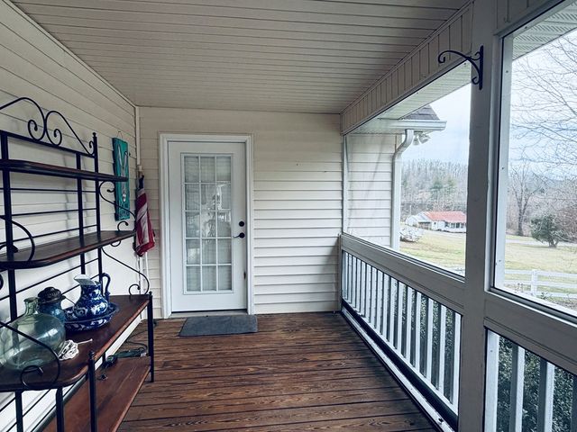 20 Deerbrook, Hayesville, NC 28904