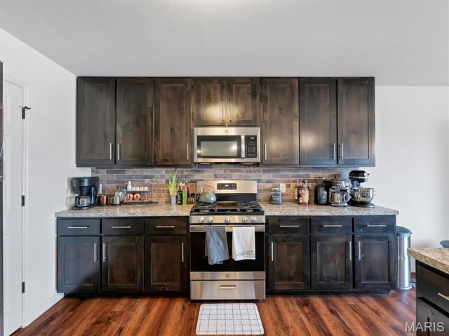 1833 Sunset Ridge, Festus, MO 63028