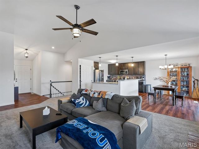 1833 Sunset Ridge, Festus, MO 63028