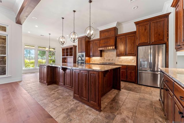 2631 Tiger Crossing Dr, Baton Rouge, LA 70810