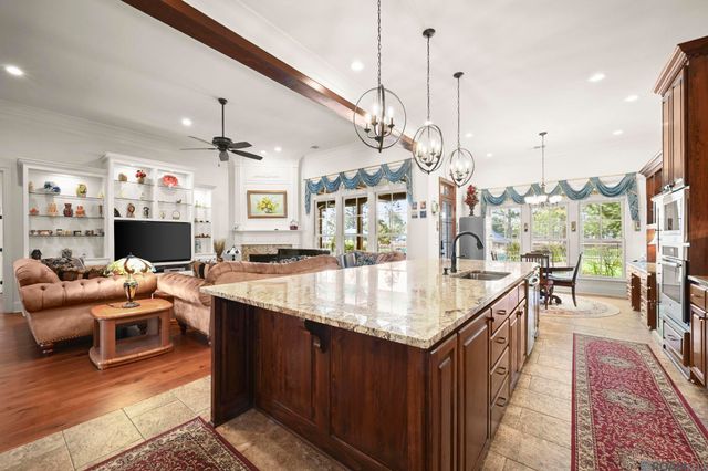 2631 Tiger Crossing Dr, Baton Rouge, LA 70810