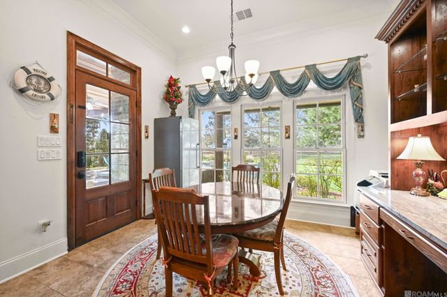 2631 Tiger Crossing Dr, Baton Rouge, LA 70810