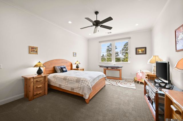 2631 Tiger Crossing Dr, Baton Rouge, LA 70810