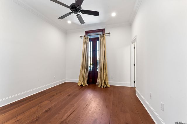 2631 Tiger Crossing Dr, Baton Rouge, LA 70810