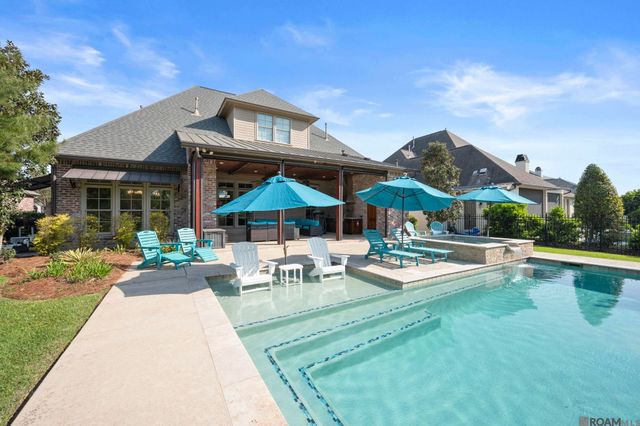 2631 Tiger Crossing Dr, Baton Rouge, LA 70810