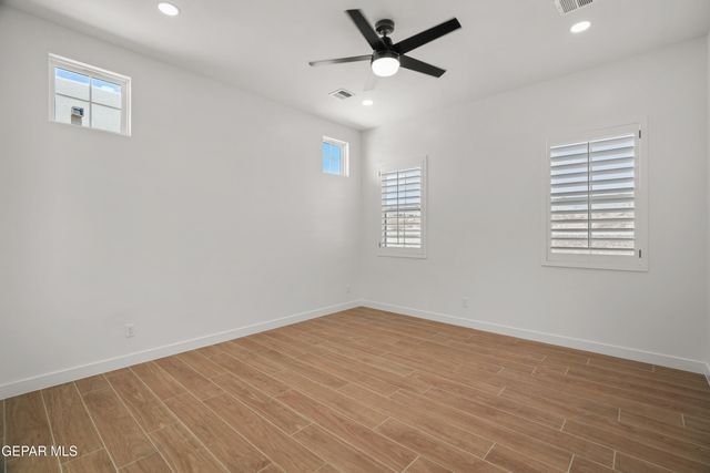 605 Paseo Campanero Street, Horizon City, TX 79928