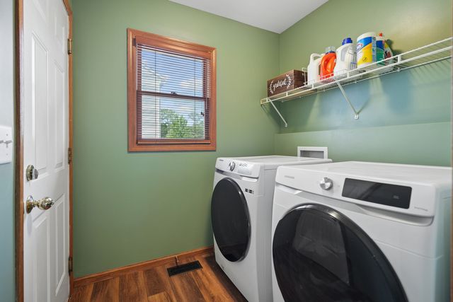 808 W 59th Street, Davenport, IA 52806