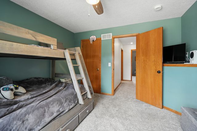 808 W 59th Street, Davenport, IA 52806