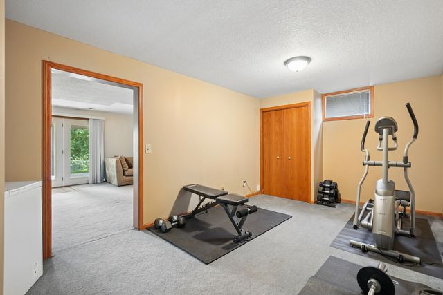 808 W 59th Street, Davenport, IA 52806