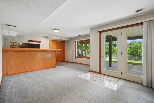 808 W 59th Street, Davenport, IA 52806